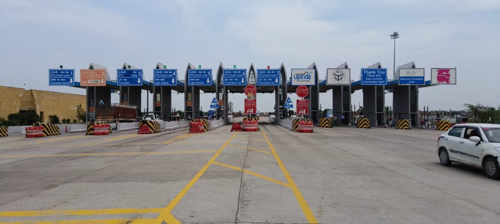 Agra Lucknow Express way Toll